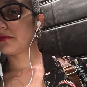 Meet your Posher, Karina